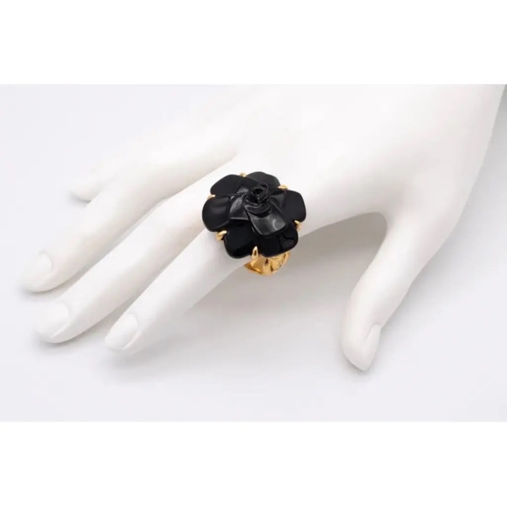 CHANEL Camellia Onyx Ring K18 Yellow Gold Ring Size 4.5 - Picture 4 of 10